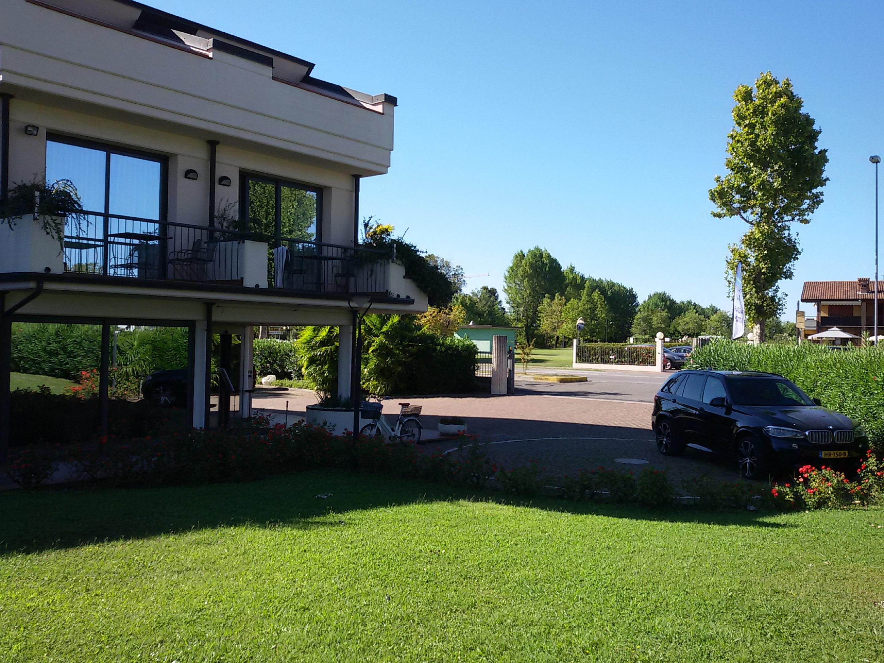 Yachting Hotel Mistral Sirmione Exterior photo