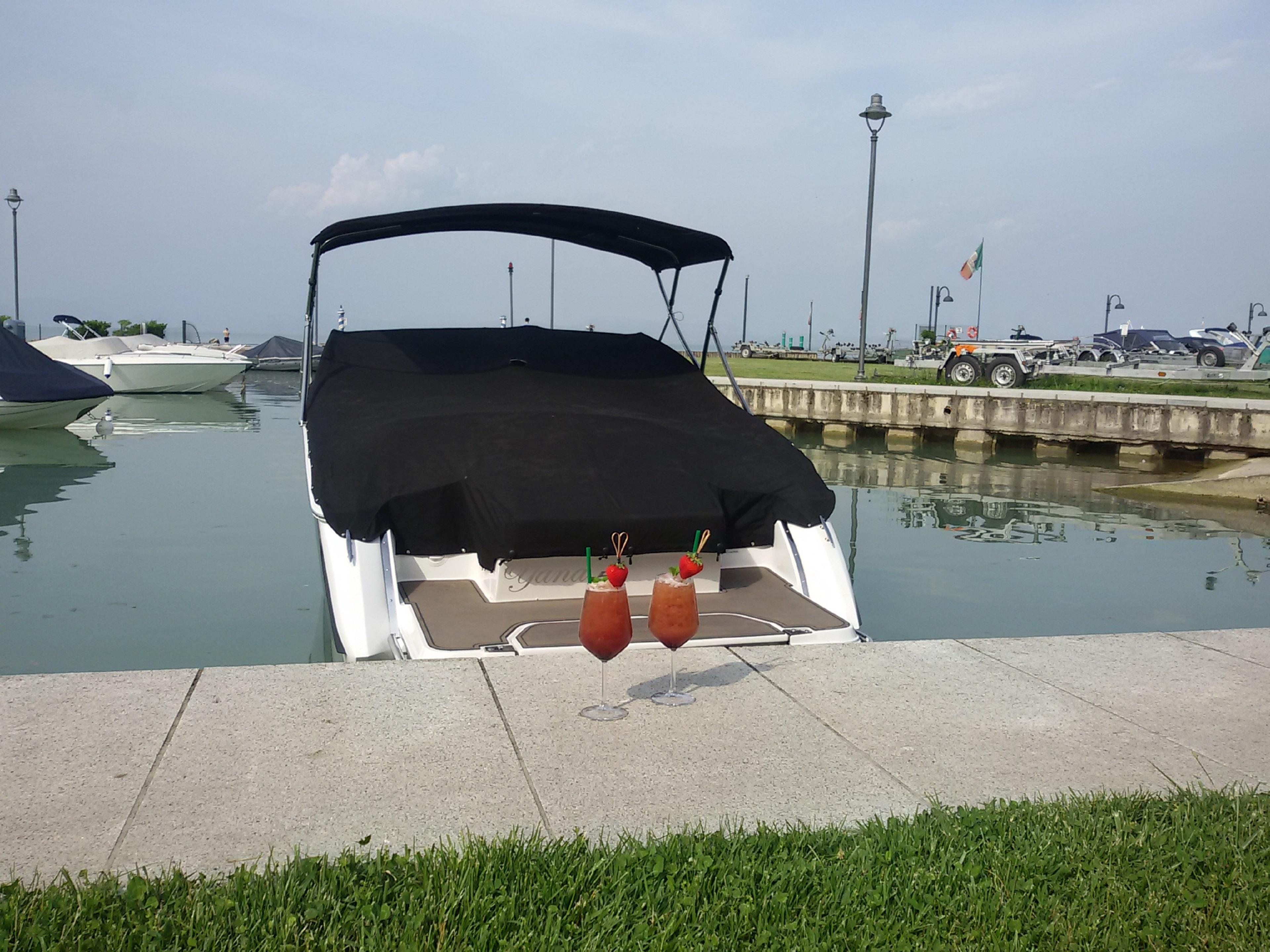 Yachting Hotel Mistral Sirmione Exterior photo