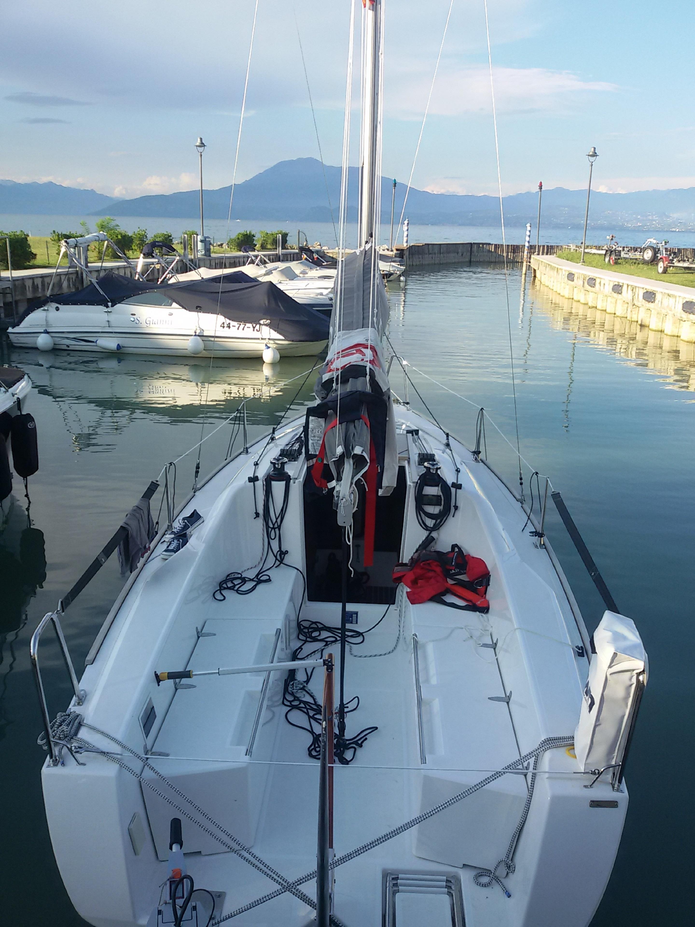 Yachting Hotel Mistral Sirmione Exterior photo